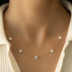 Diamond Flower Necklace - Gold