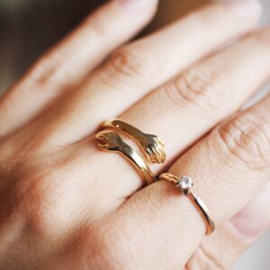 Hug Ring-adjustable size
